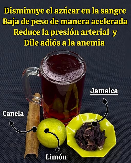 Bebida natural con canela, limón y flores de Jamaica
