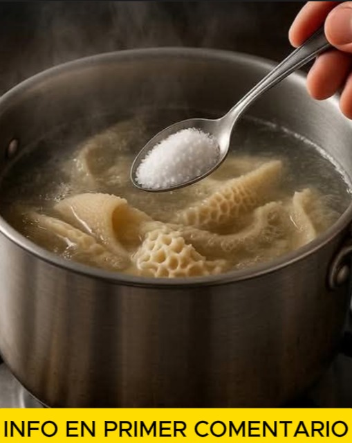 Olla de mondongo en cocción