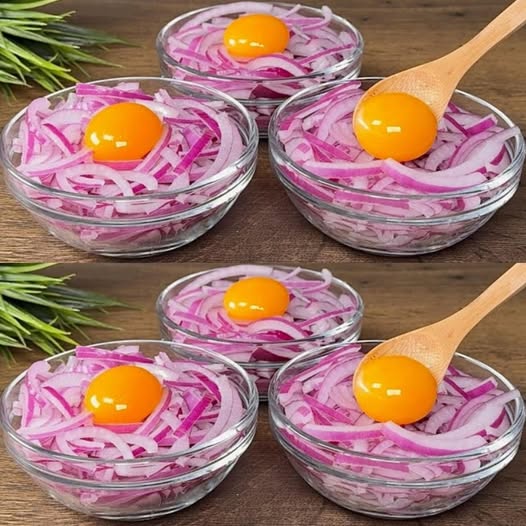 Cebolla morada y yema de huevo
