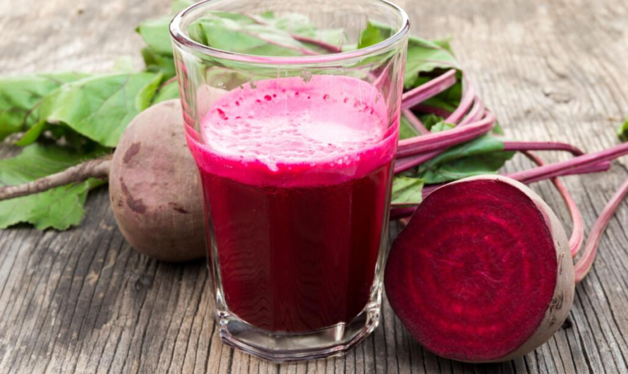 Jugo de remolacha: beneficios reales, receta fácil y precauciones antes de tomarlo