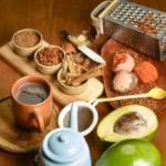Infusión de Hueso de Aguacate: Qué se Sabe, Cómo se Prepara y Por Qué Conviene Tomarla con Precaución